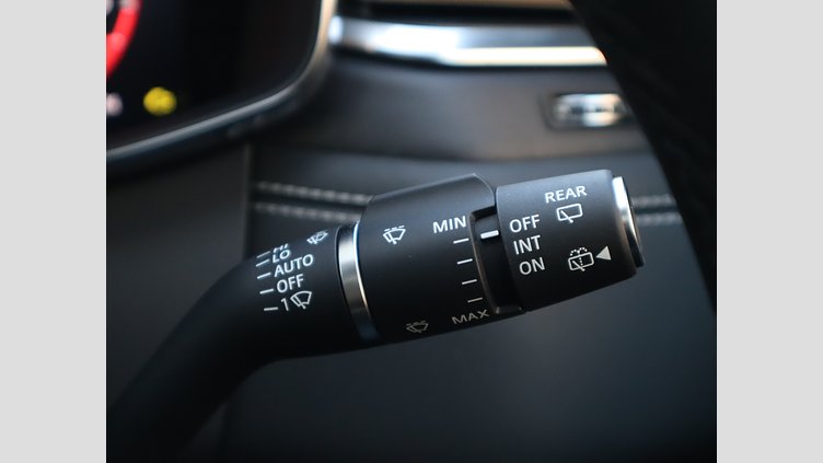 2024 認定中古車 Jaguar F-Pace オストゥーニパールホワイト P400e ガソリン プラグインハイブリッド R-DYNAMIC HSE