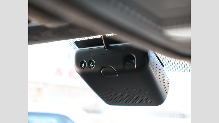 2024 認定中古車 Jaguar F-Pace オストゥーニパールホワイト P400e ガソリン プラグインハイブリッド R-DYNAMIC HSE