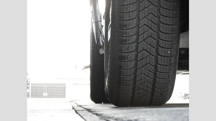 2022 認定中古車 Land Rover Defender 110 ゴンドワナストーン D300 AWD（AT） X-DYNAMIC SE