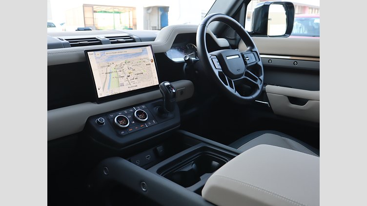 2022 認定中古車 Land Rover Defender 110 ゴンドワナストーン D300 AWD（AT） X-DYNAMIC SE