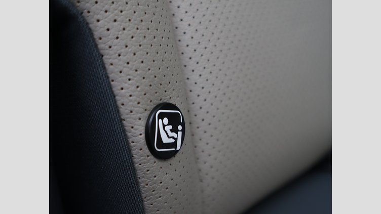 2022 認定中古車 Land Rover Defender 110 ゴンドワナストーン D300 AWD（AT） X-DYNAMIC SE