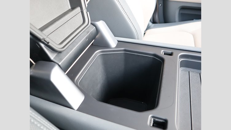 2022 認定中古車 Land Rover Defender 110 ゴンドワナストーン D300 AWD（AT） X-DYNAMIC SE