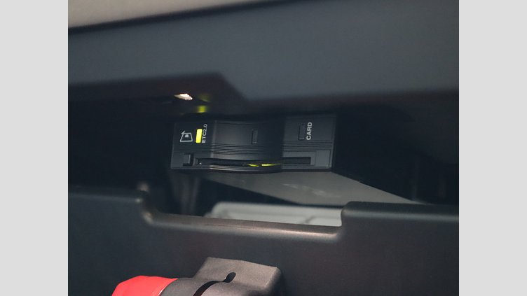 2022 認定中古車 Land Rover Defender 110 ゴンドワナストーン D300 AWD（AT） X-DYNAMIC SE