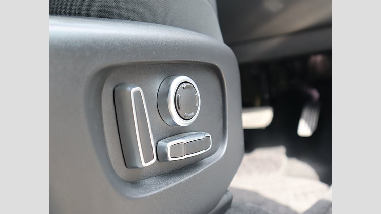 2021 認定中古車 Land Rover Range Rover Evoque ユーロンホワイト P200 AWD（オートマチック） S