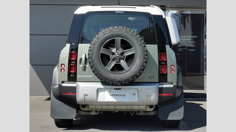 2020 認定中古車 Land Rover Defender 110 Pangea Green 2.0 litre i4P Petrol ベース