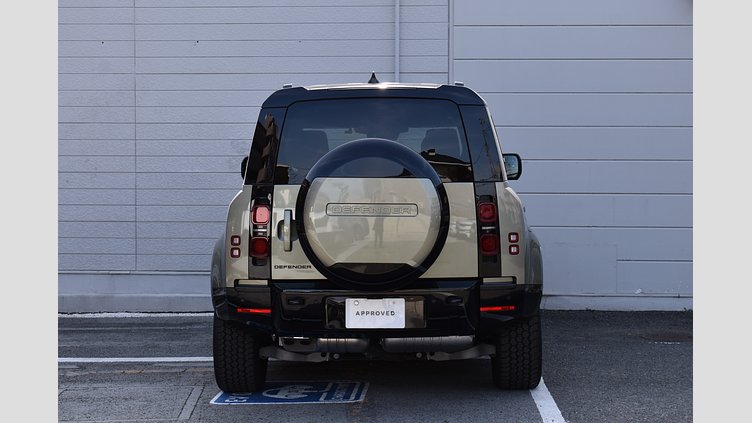 2024 認定中古車 Land Rover Defender 110 パンゲアグリーン D300 AWD（AT） X-DYNAMIC HSE