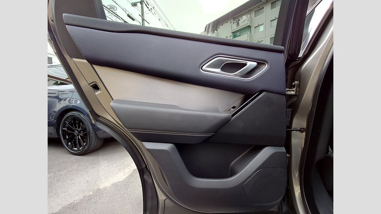 2021 認定中古車 Land Rover Range Rover Velar シリコンシルバー D200 AWD（オートマチック） MHEV R-DYNAMIC S