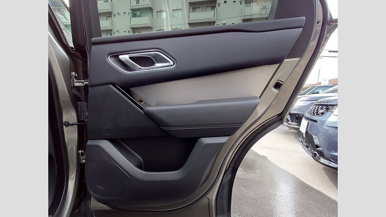 2021 認定中古車 Land Rover Range Rover Velar シリコンシルバー D200 AWD（オートマチック） MHEV R-DYNAMIC S