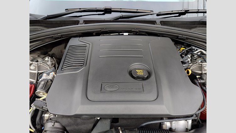 2021 認定中古車 Land Rover Range Rover Velar シリコンシルバー D200 AWD（オートマチック） MHEV R-DYNAMIC S