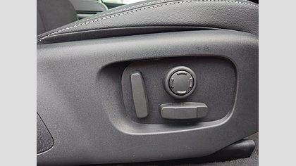 Range Rover Velar 24