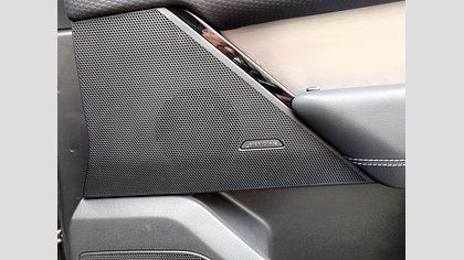 Range Rover Velar 23