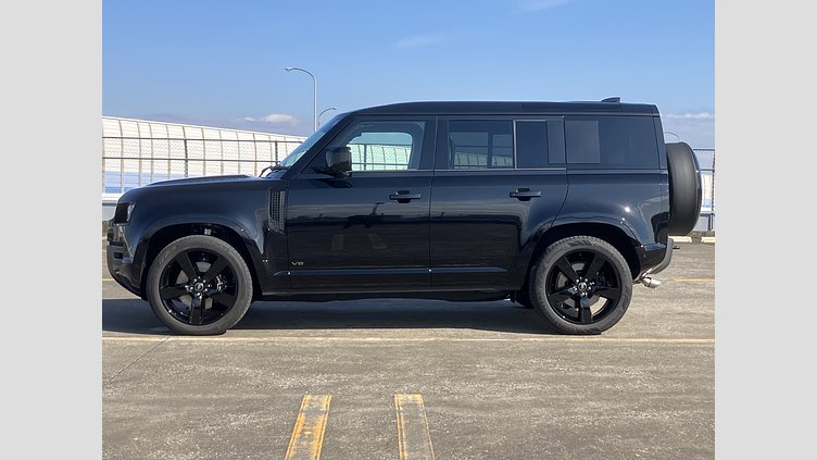 2025 認定中古車 Land Rover Defender 110 サントリーニブラック P525 ガソリン V8