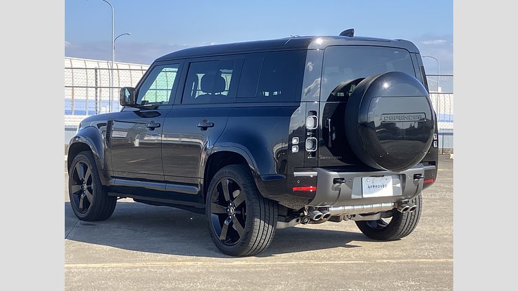 2025 認定中古車 Land Rover Defender 110 サントリーニブラック P525 ガソリン V8