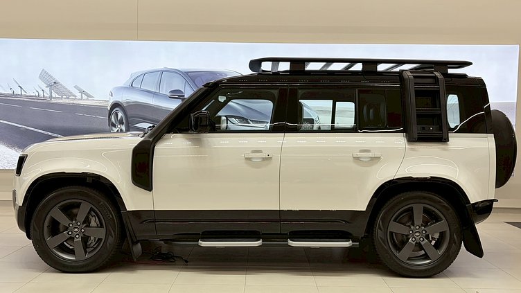 2025 新車 Land Rover Defender 110 (1AA) 富士山白 Fuji White D300  輕油電混合 X-Dynamic HSE