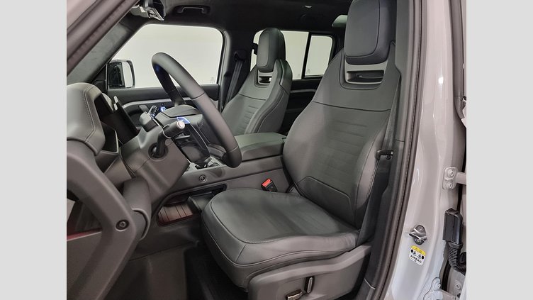 2026 Nova vozila Land Rover Defender 110 Borasco Grey P635 AWD AUTOMATIC MHEV OCTA