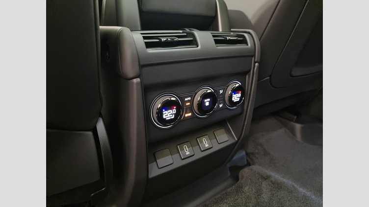 2026 Nova vozila Land Rover Defender 110 Borasco Grey P635 AWD AUTOMATIC MHEV OCTA