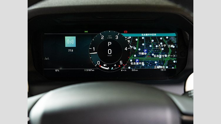 2024 認定中古車 Land Rover Discovery Sport サントリーニブラック D200マイルドハイブリッド（ディーゼル） 標準ホイール DYNAMIC SE