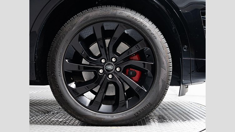 2024 認定中古車 Land Rover Discovery Sport サントリーニブラック D200マイルドハイブリッド（ディーゼル） 標準ホイール DYNAMIC SE