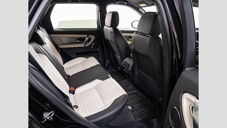 2024 認定中古車 Land Rover Discovery Sport サントリーニブラック D200マイルドハイブリッド（ディーゼル） 標準ホイール DYNAMIC SE