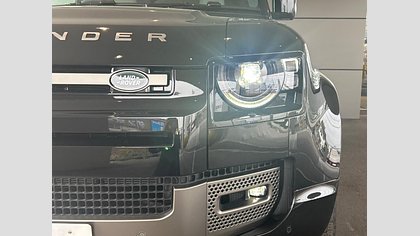 Defender 110 23