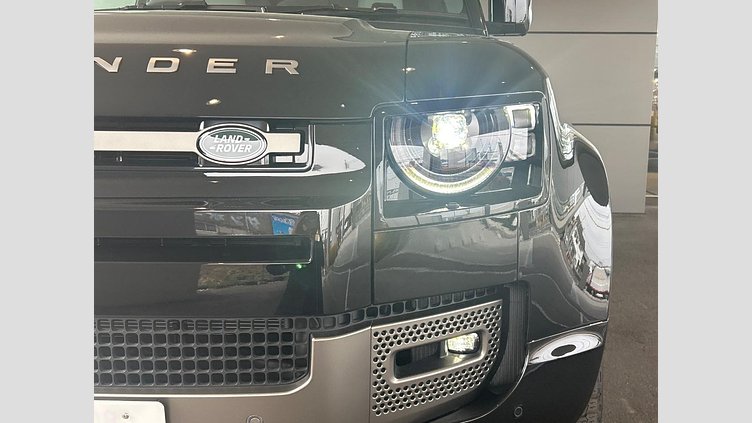 2024 認定中古車 Land Rover Defender 110 サントリーニブラック D350 ディーゼルマイルドハイブリッド X-Dynamic SE