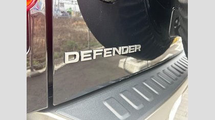 Defender 110 69