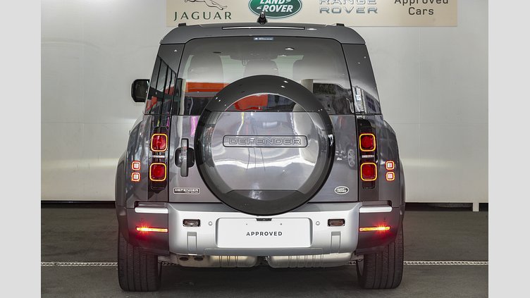 2022 認定中古車 Land Rover Defender 130 カルパチアングレイ D300 AWD AUTOMATIC MHEV FIRST EDITION