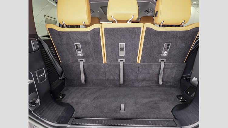 2022 認定中古車 Land Rover Defender 130 カルパチアングレイ D300 AWD AUTOMATIC MHEV FIRST EDITION