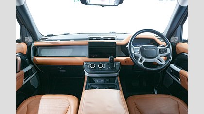 Defender 130 4