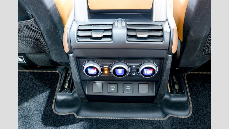 2022 認定中古車 Land Rover Defender 130 カルパチアングレイ D300 AWD AUTOMATIC MHEV FIRST EDITION
