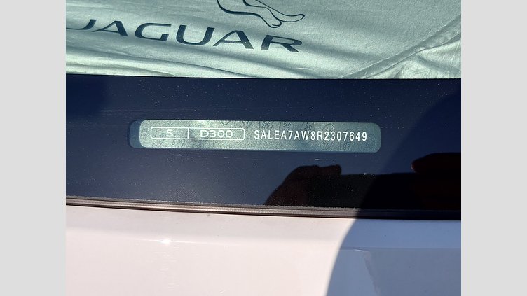 2024 認定中古車 Land Rover Defender 110 フジホワイト D300 AWD（AT） S