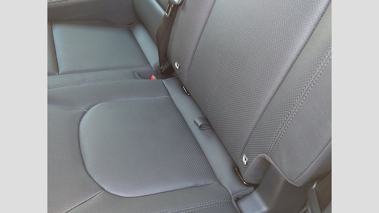 2024 認定中古車 Land Rover Defender 110 フジホワイト D300 AWD（AT） S