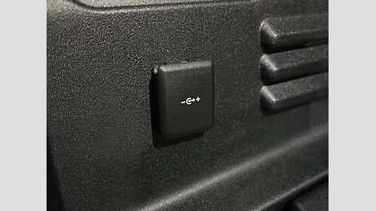 Defender 110 52