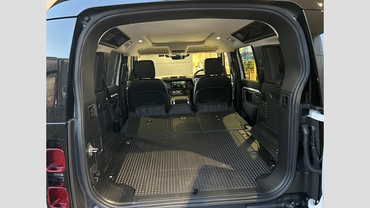 2023 認定中古車 Land Rover Defender 110 フジホワイト D300 AWD（AT） S