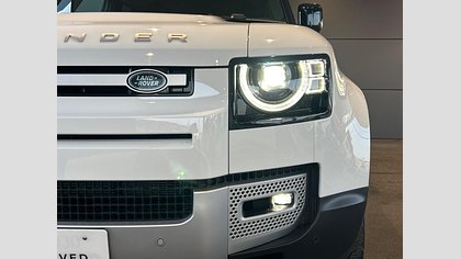 Defender 110 57