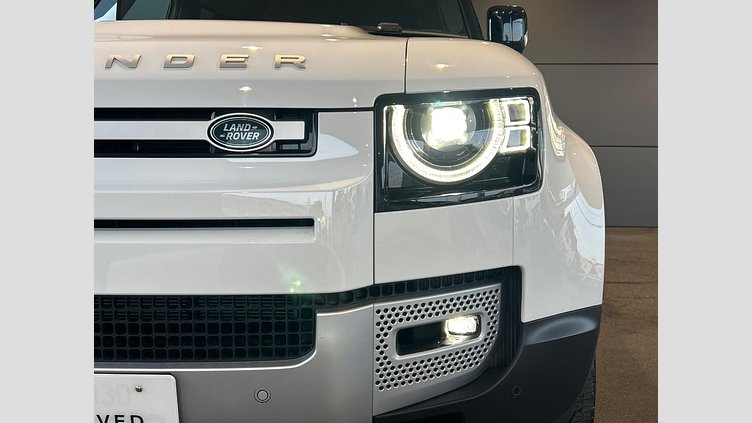 2023 認定中古車 Land Rover Defender 110 フジホワイト D300 AWD（AT） S