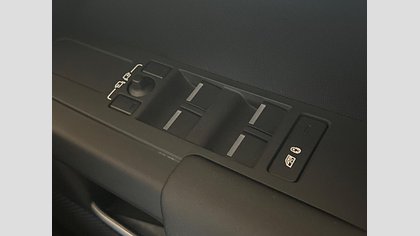 Defender 110 46