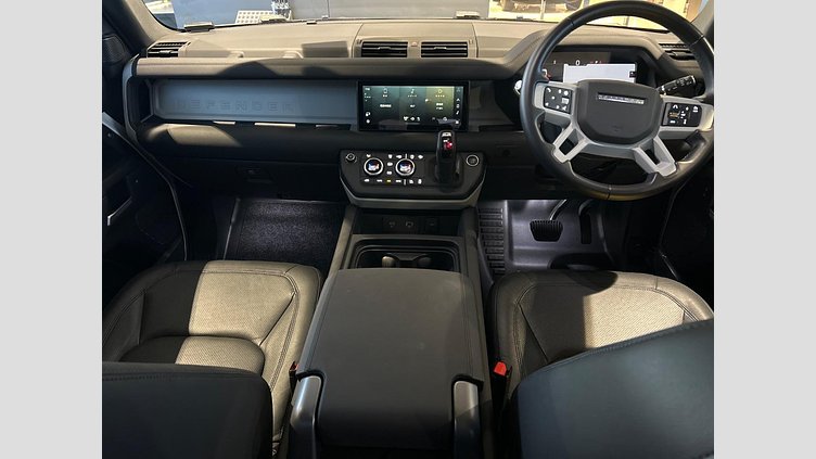 2023 認定中古車 Land Rover Defender 110 フジホワイト D300 AWD（AT） S