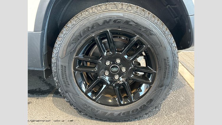 2023 認定中古車 Land Rover Defender 110 フジホワイト D300 AWD（AT） S