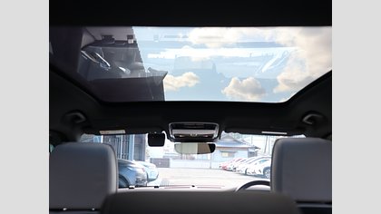 Range Rover Velar 64