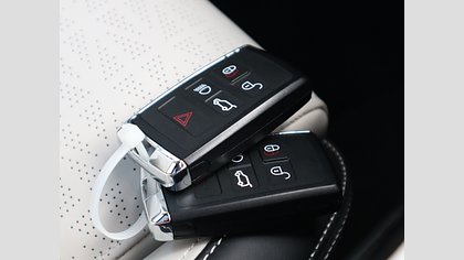 Range Rover Velar 73