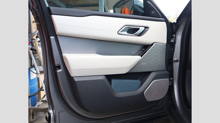 2021 認定中古車 Land Rover Range Rover Velar アイガーグレイ P250 AWD（オートマチック） R-DYNAMIC HSE