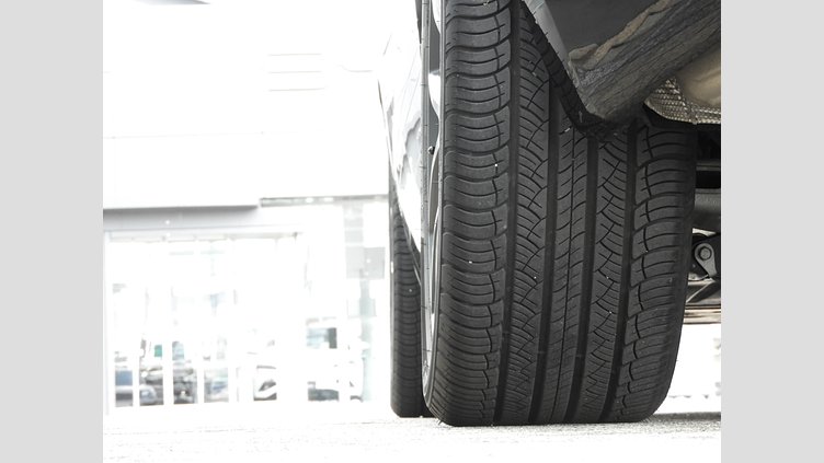 2021 認定中古車 Land Rover Range Rover Velar アイガーグレイ P250 AWD（オートマチック） R-DYNAMIC HSE