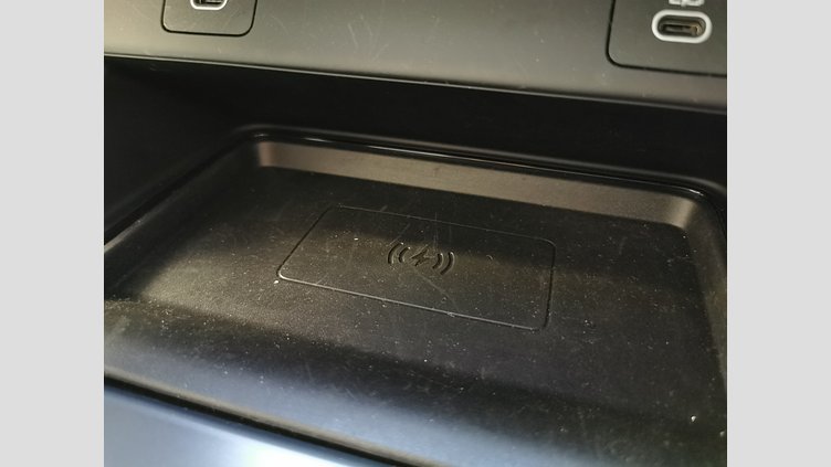 2024 認定中古車 Land Rover Discovery Sport オストゥーニパールホワイト P250（ガソリン） 標準ホイール DYNAMIC SE