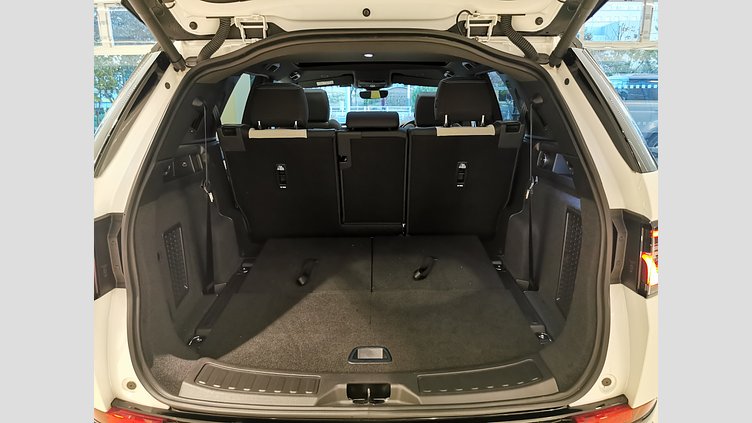 2024 認定中古車 Land Rover Discovery Sport オストゥーニパールホワイト P250（ガソリン） 標準ホイール DYNAMIC SE