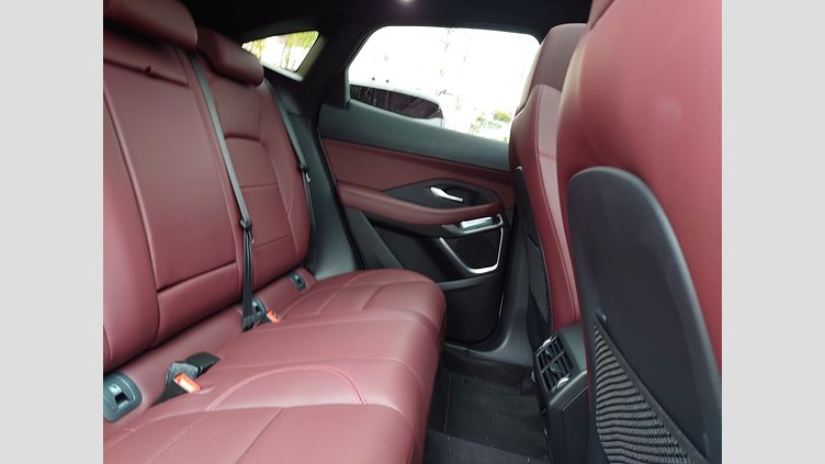 2024 認定中古車 Jaguar E-Pace オストゥーニパールホワイト D200マイルドハイブリッド（ディーゼル） R-DYNAMIC SE