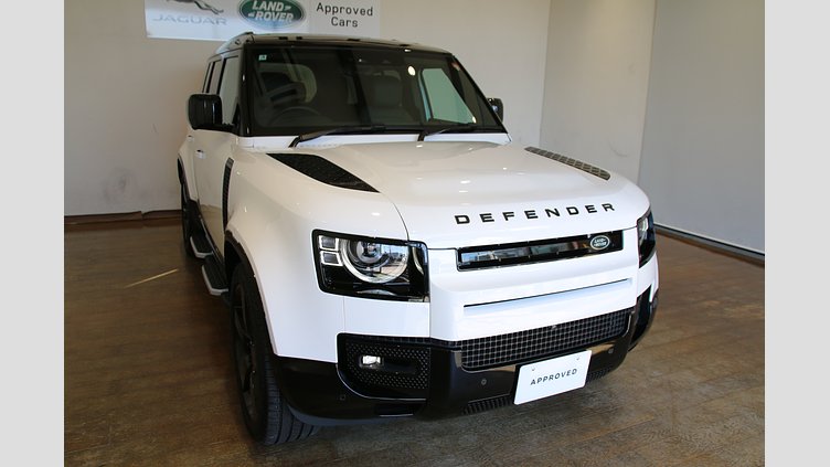 2024 認定中古車 Land Rover Defender 110 フジホワイト D350 ディーゼルマイルドハイブリッド X-Dynamic HSE