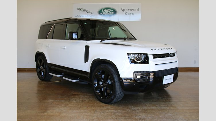 2024 認定中古車 Land Rover Defender 110 フジホワイト D350 ディーゼルマイルドハイブリッド X-Dynamic HSE