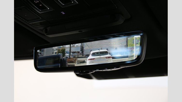 2024 認定中古車 Land Rover Defender 110 フジホワイト D350 ディーゼルマイルドハイブリッド X-Dynamic HSE