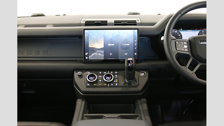 2024 認定中古車 Land Rover Defender 110 フジホワイト D350 ディーゼルマイルドハイブリッド X-Dynamic HSE